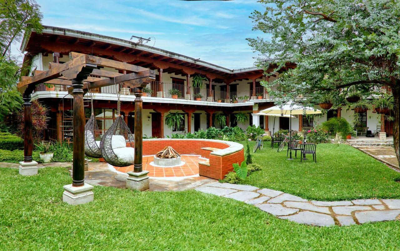 Hotel Cacique Real Antigua Exterior foto