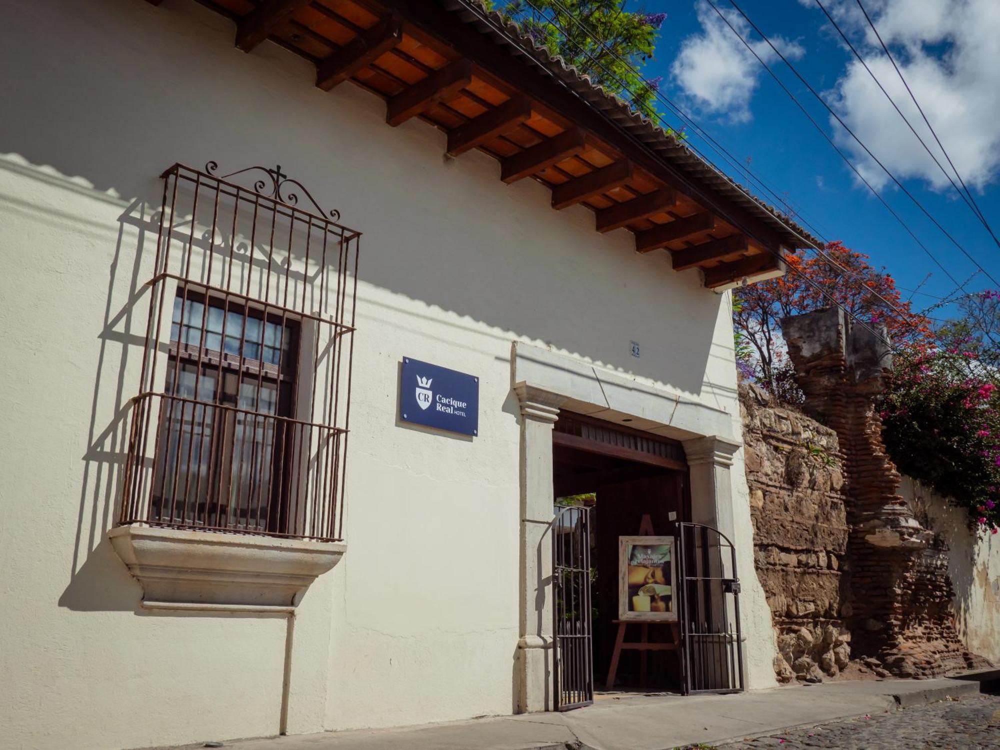 Hotel Cacique Real Antigua Exterior foto